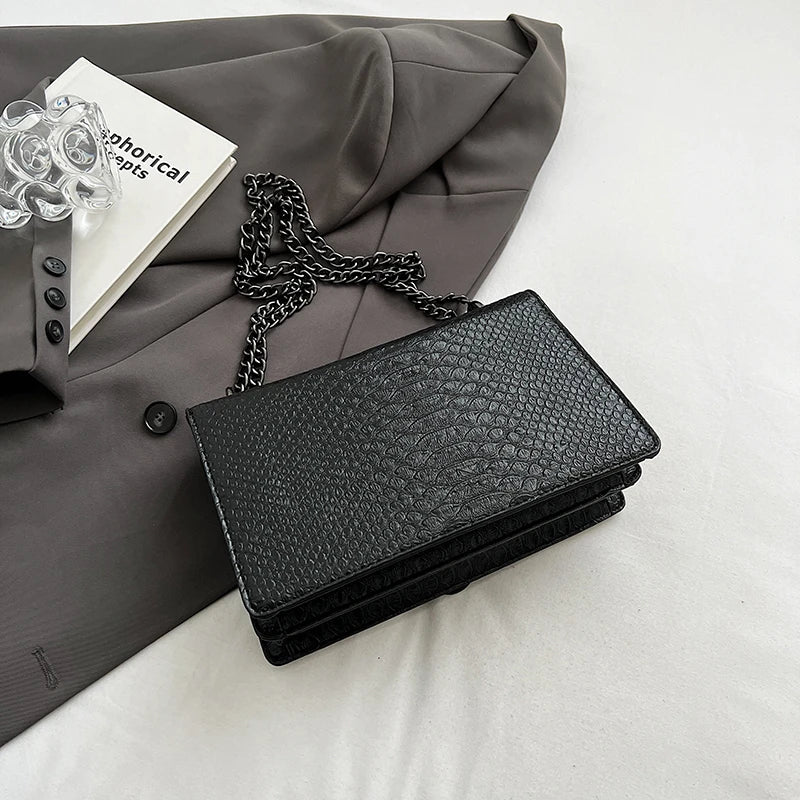 Retro  Chain Shoulder Bag 
   *Limited Stock*