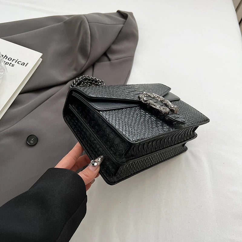 Retro  Chain Shoulder Bag 
   *Limited Stock*