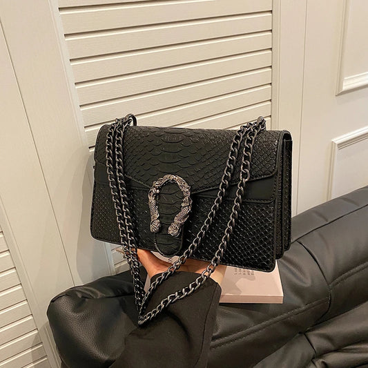 Retro  Chain Shoulder Bag 
   *Limited Stock*