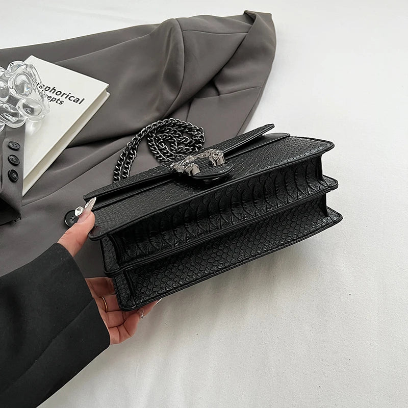 Retro  Chain Shoulder Bag 
   *Limited Stock*