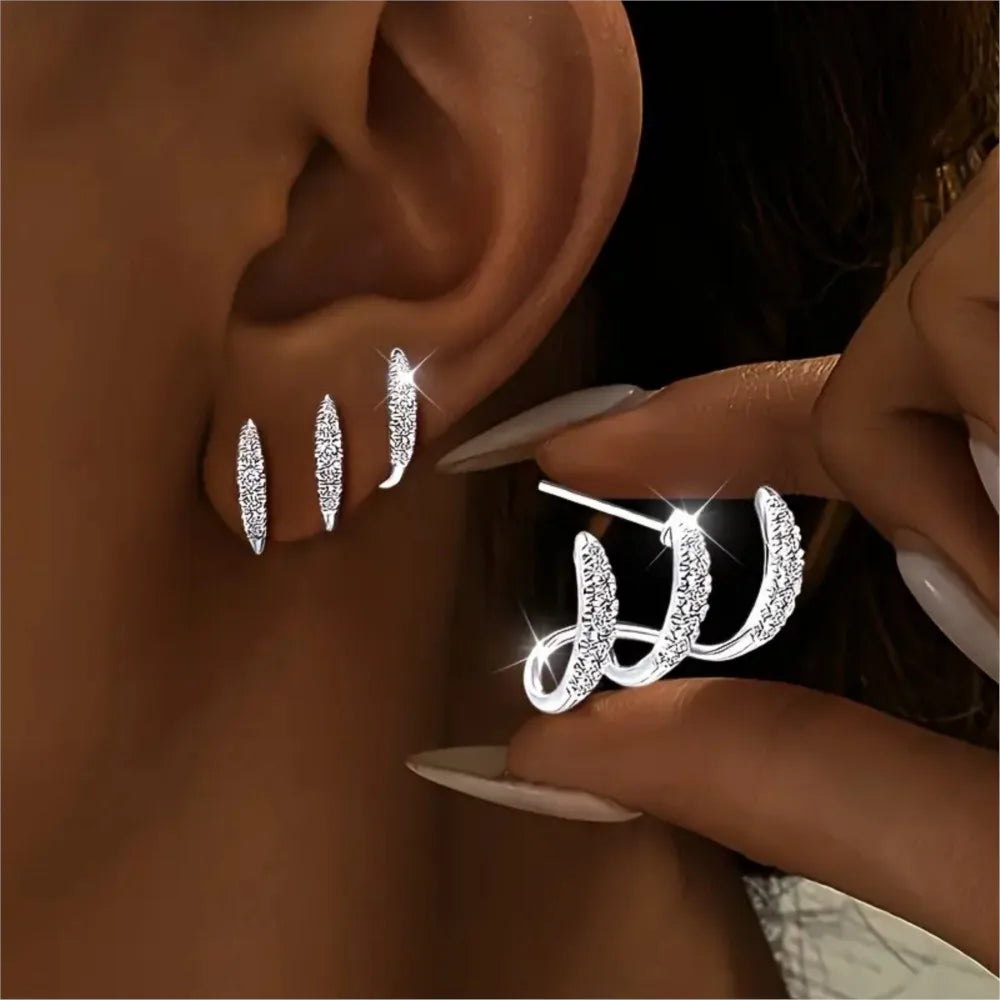 Elegant Three-Claw Rhinestone Earrings